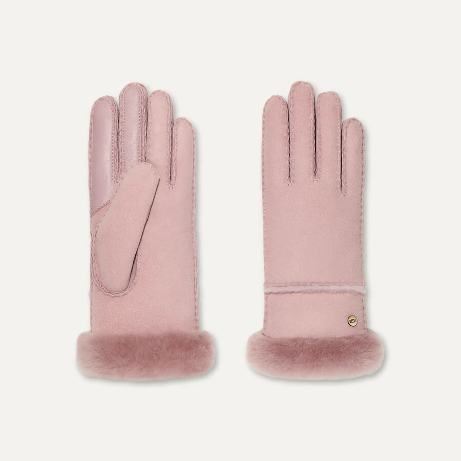 gestikte handschoen van schapenvacht