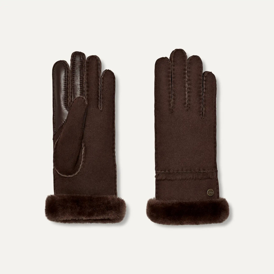 gestikte handschoen van schapenvacht